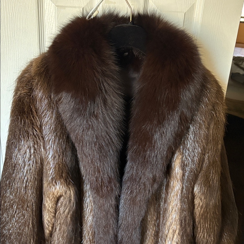 Elegant Full Length Mink Coat - Picture 8 of 11